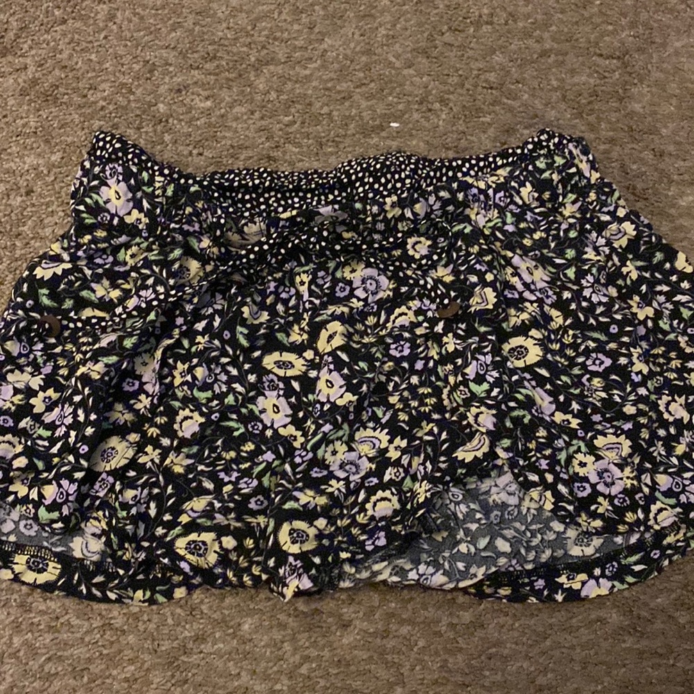Comfy airy shorts flower design